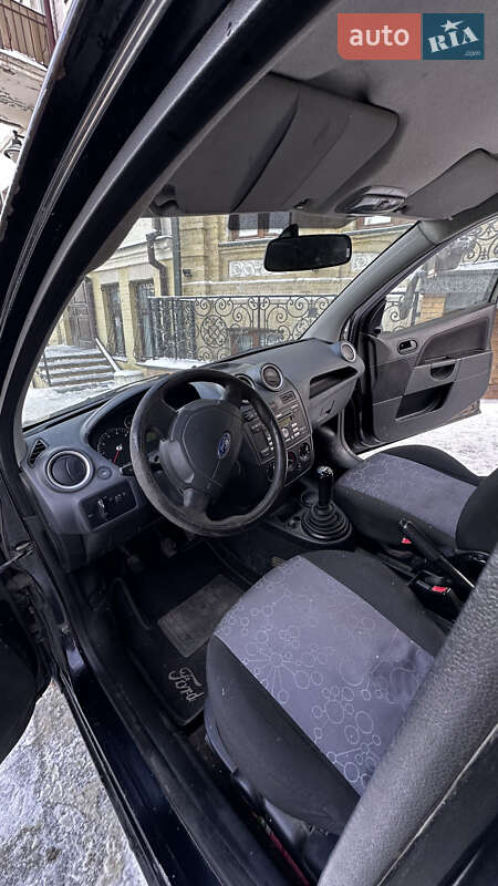 Хэтчбек Ford Fiesta 2008 в Киеве