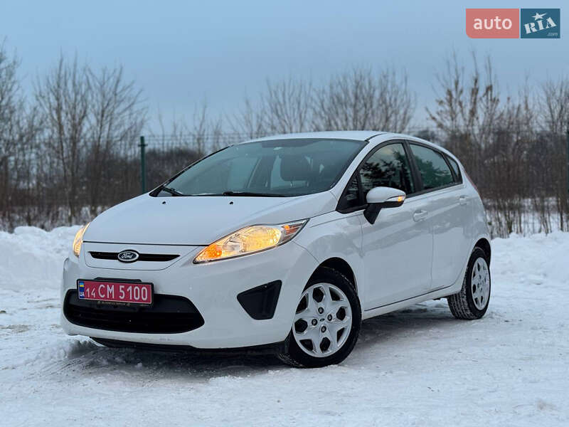 Хэтчбек Ford Fiesta 2013 в Дрогобыче