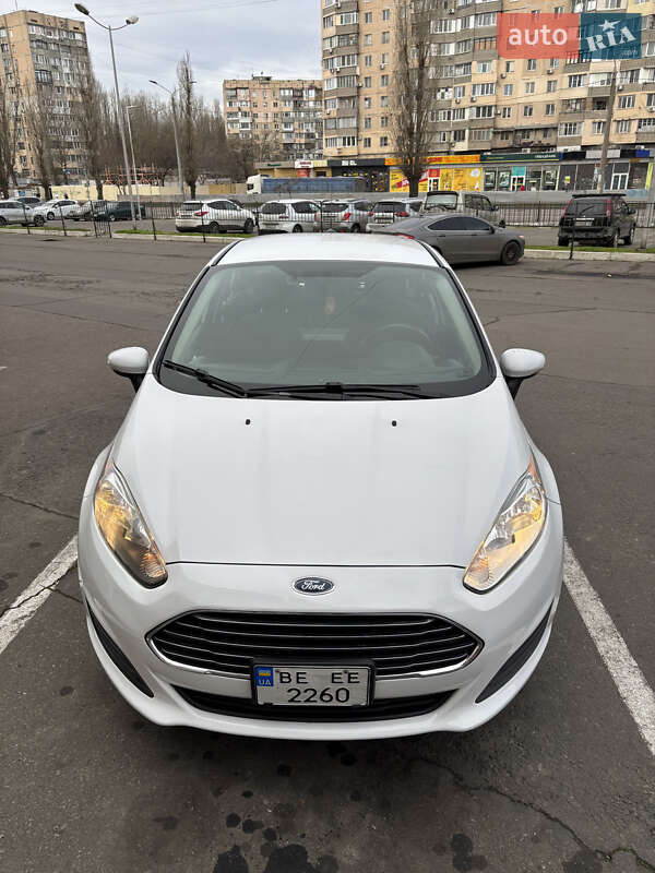 Седан Ford Fiesta 2014 в Одессе