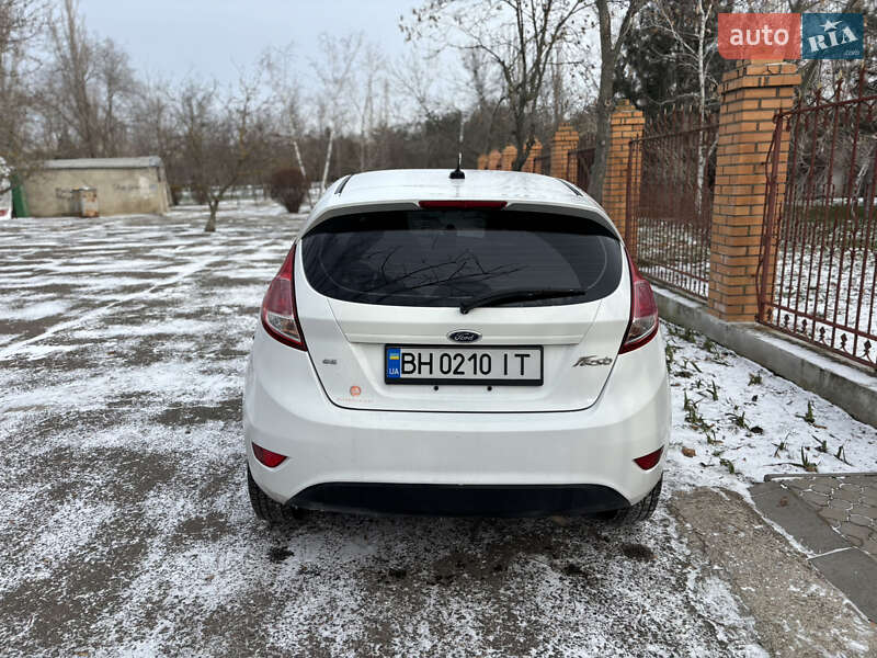 Хэтчбек Ford Fiesta 2014 в Николаеве