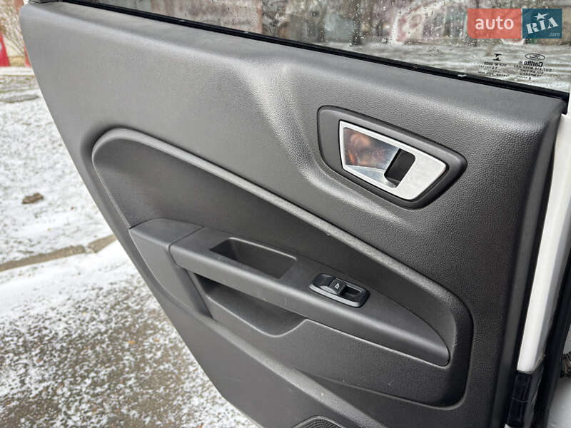 Хэтчбек Ford Fiesta 2014 в Николаеве