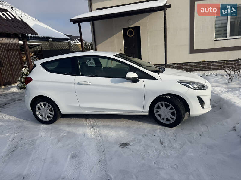 Хэтчбек Ford Fiesta 2018 в Киеве
