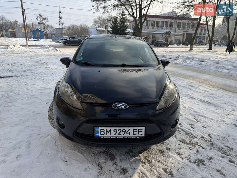 Хэтчбек Ford Fiesta 2011 в Конотопе