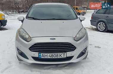 Седан Ford Fiesta 2014 в Черновцах