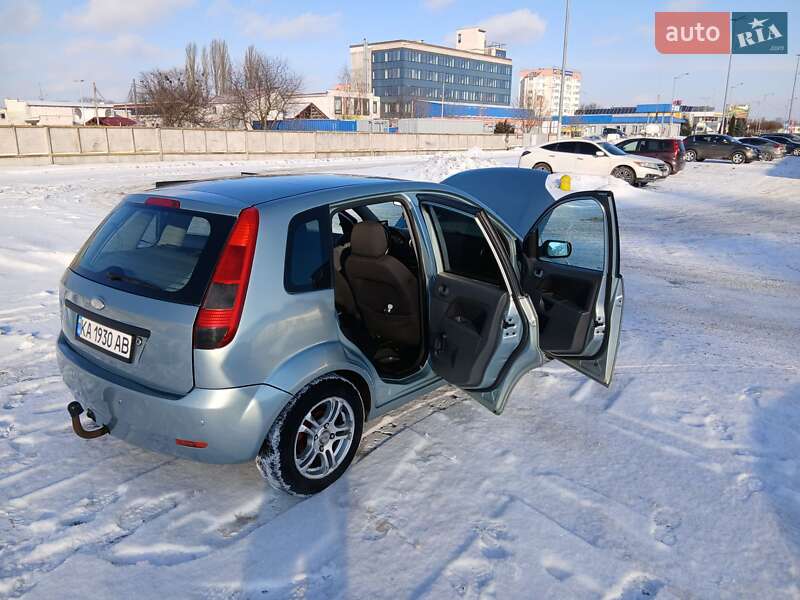 Хэтчбек Ford Fiesta 2003 в Борисполе