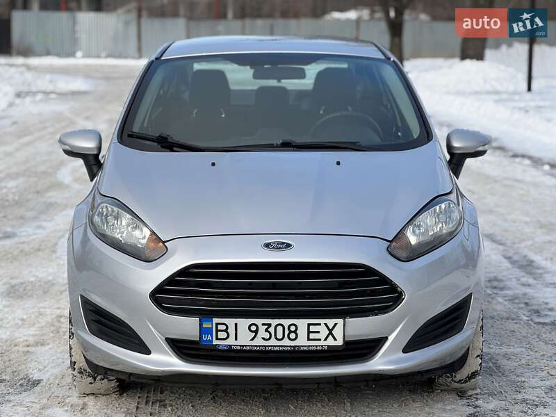 Седан Ford Fiesta 2016 в Днепре