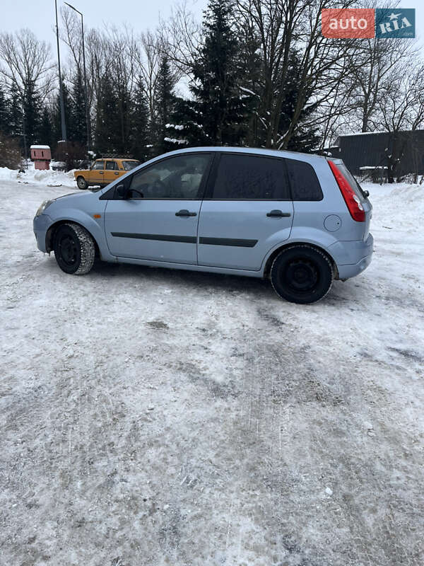Хэтчбек Ford Fiesta 2006 в Богородчанах