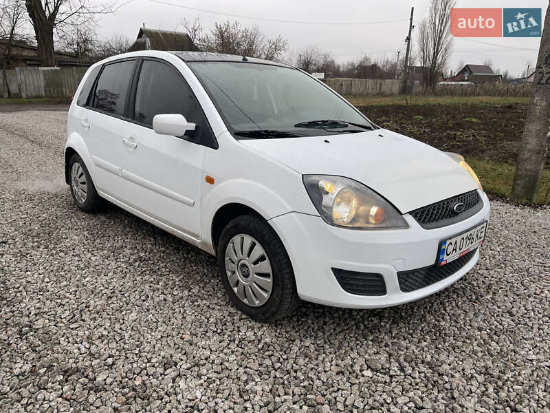 Хетчбек Ford Fiesta 2007 в Переяславі
