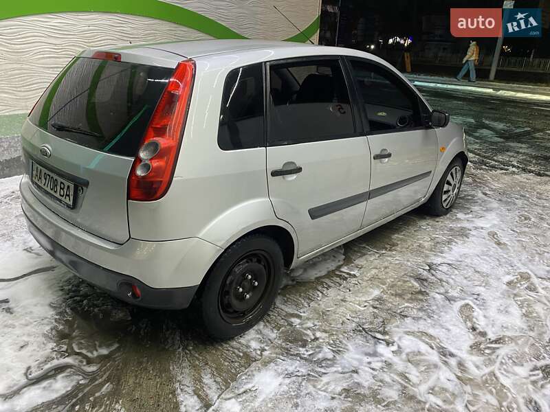 Хэтчбек Ford Fiesta 2005 в Броварах