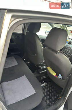 Хэтчбек Ford Fiesta 2006 в Запорожье