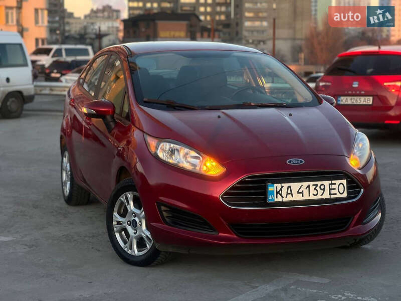 Седан Ford Fiesta 2014 в Киеве