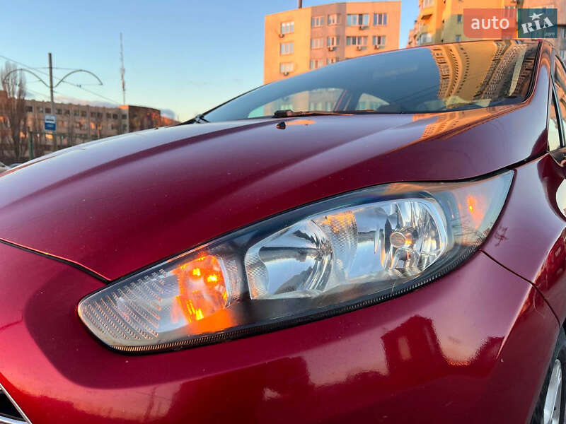 Седан Ford Fiesta 2014 в Киеве