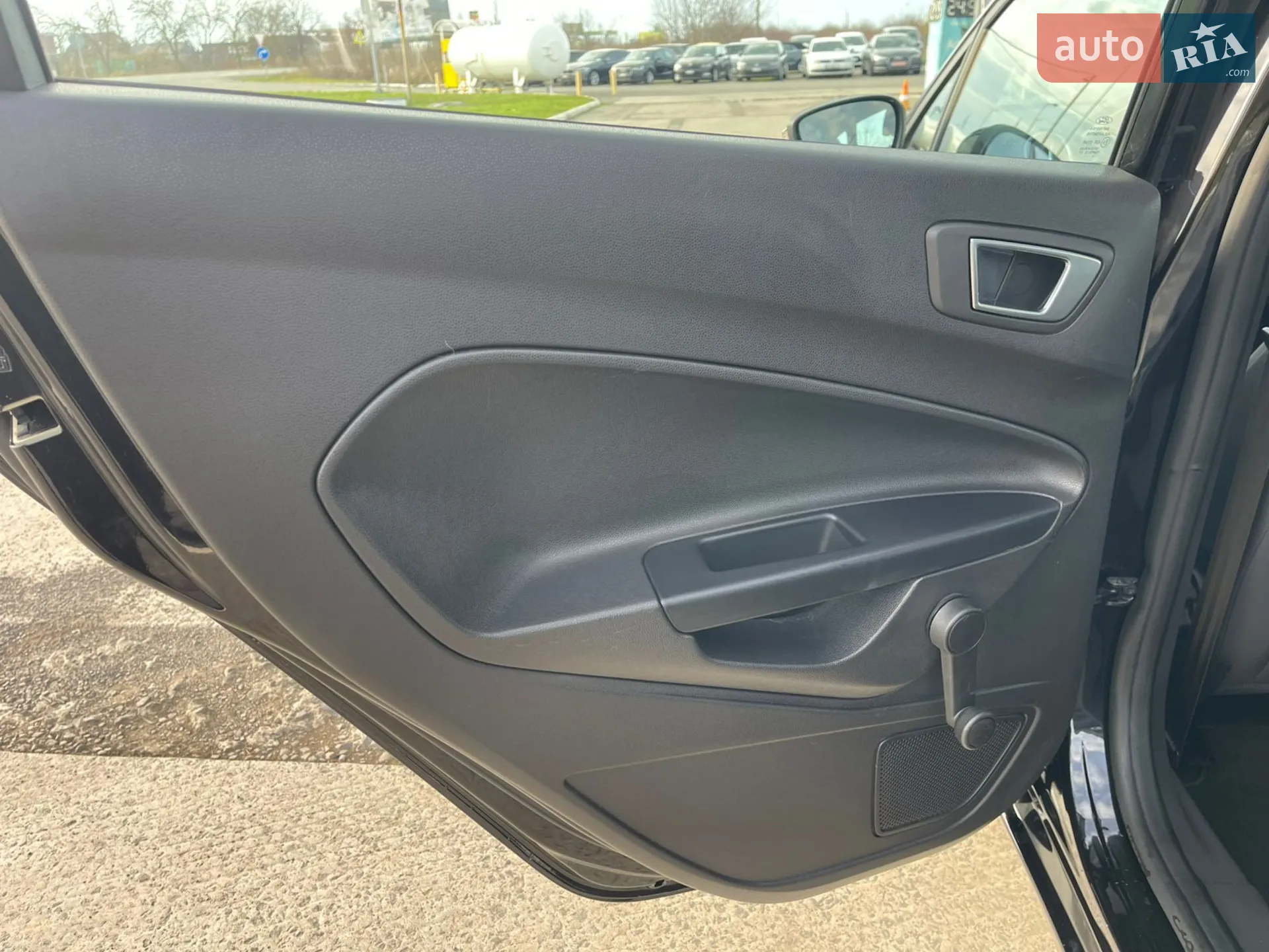 2015 Ford Fiesta - мініатюра 18