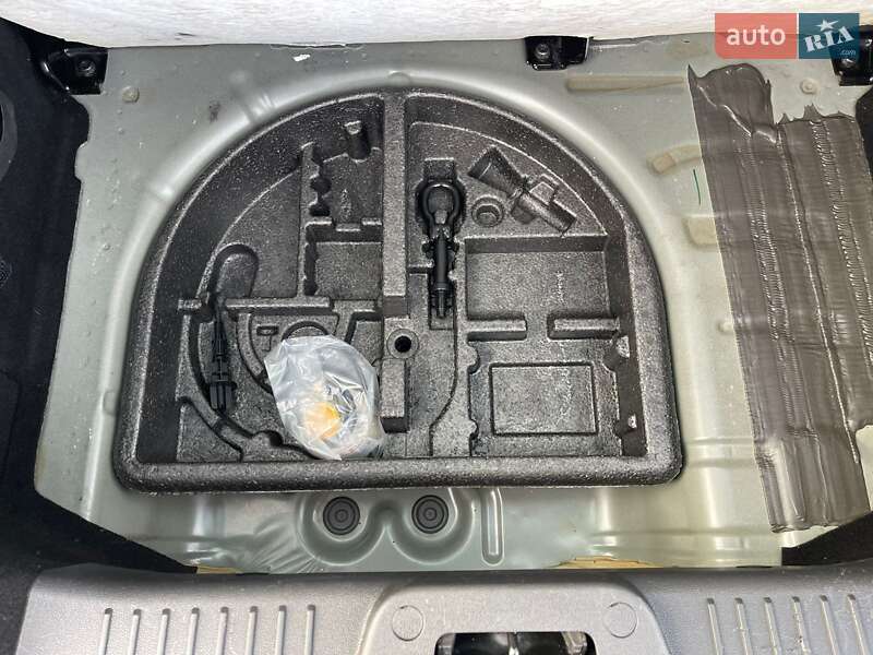 Хэтчбек Ford Fiesta 2015 в Ужгороде