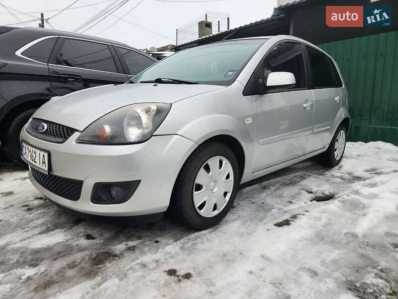 Хэтчбек Ford Fiesta 2007 в Умани