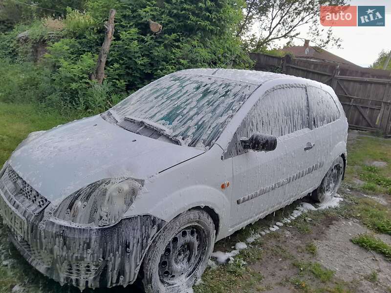 Хэтчбек Ford Fiesta 2007 в Харькове