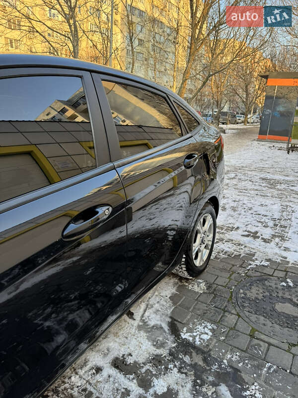Седан Ford Fiesta 2015 в Одессе
