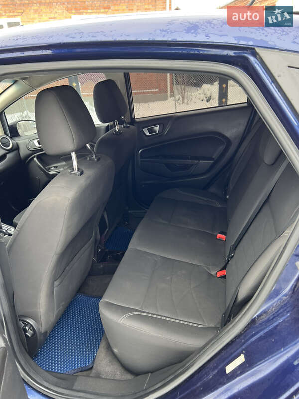 Седан Ford Fiesta 2016 в Хмельницком