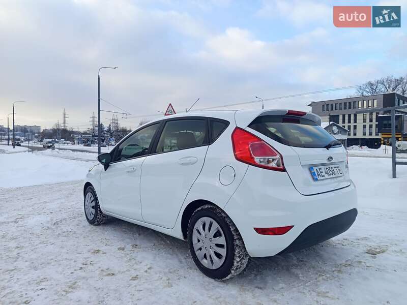 Хетчбек Ford Fiesta 2014 в Львові