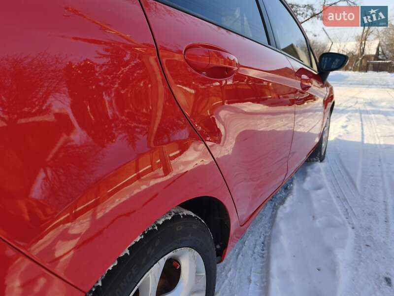 Хэтчбек Ford Fiesta 2012 в Харькове