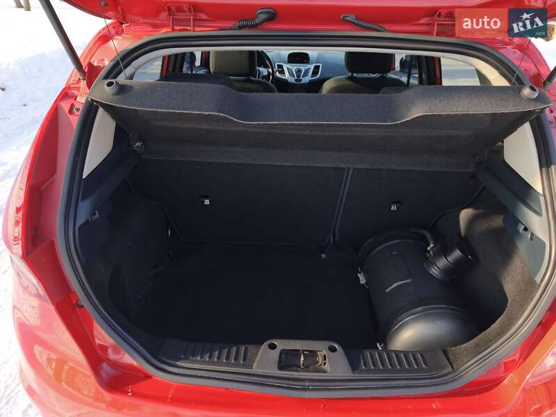 Хэтчбек Ford Fiesta 2012 в Харькове