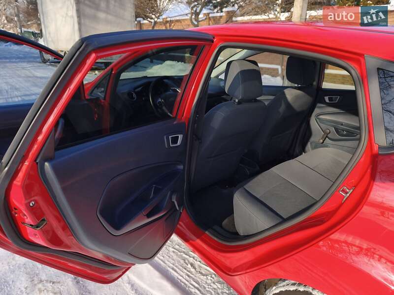 Хэтчбек Ford Fiesta 2012 в Харькове