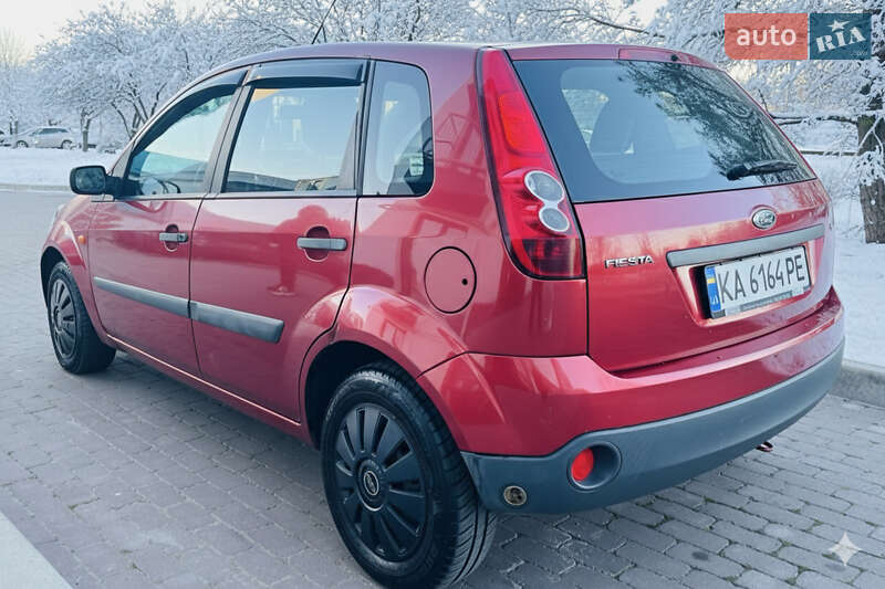 Хетчбек Ford Fiesta 2007 в Києві
