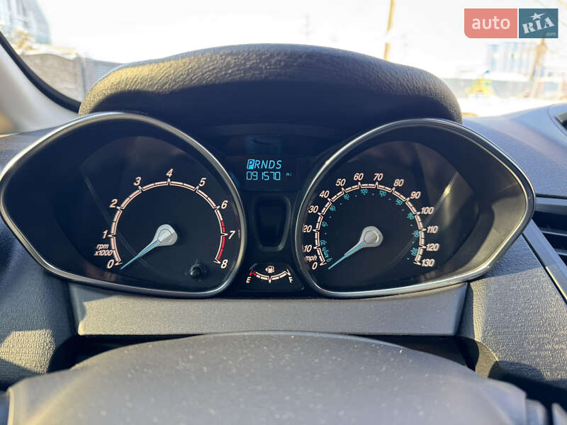 Седан Ford Fiesta 2016 в Киеве