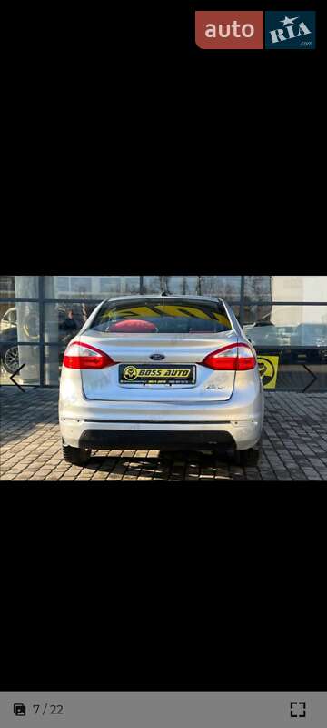 Седан Ford Fiesta 2015 в Києві