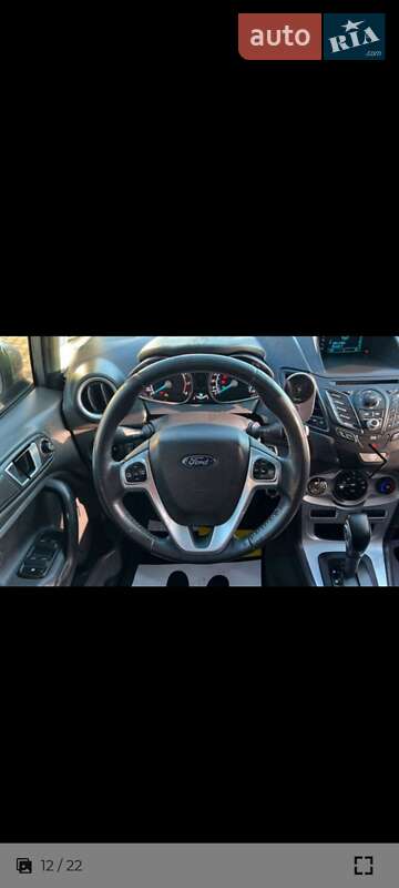 Седан Ford Fiesta 2015 в Києві