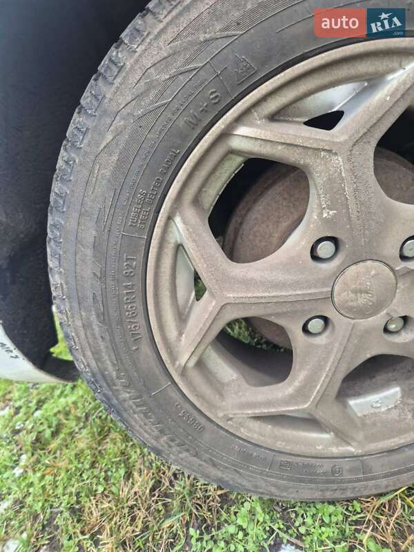 Хетчбек Ford Fiesta 2013 в Яготині