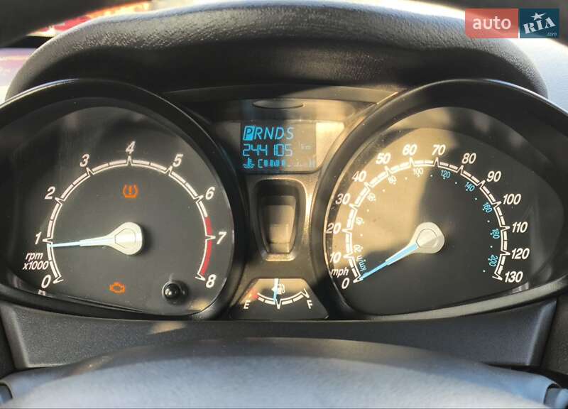 Седан Ford Fiesta 2017 в Києві