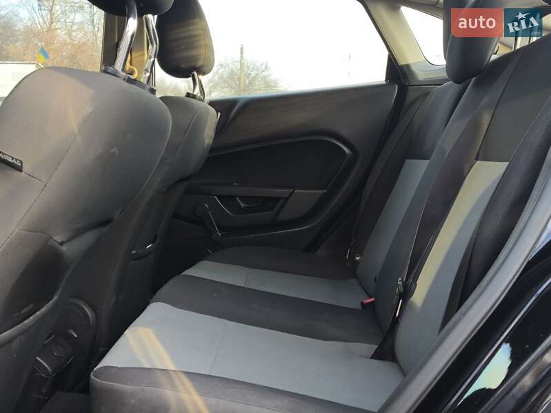 Седан Ford Fiesta 2017 в Києві