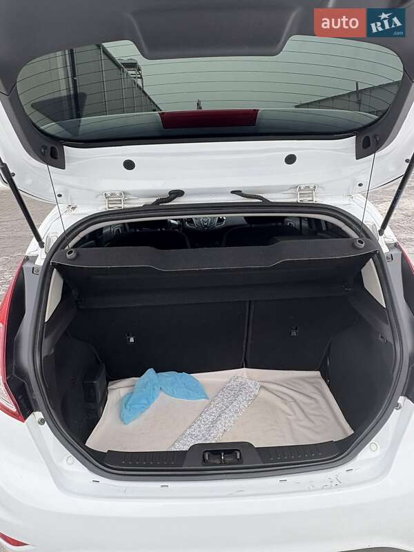 Хетчбек Ford Fiesta 2016 в Мукачевому фото 8 Хетчбек Ford Fiesta 2016 в Мукачевому