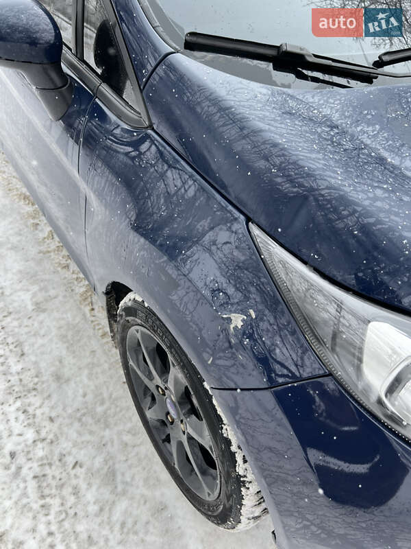 Хетчбек Ford Fiesta 2013 в Високому фото 3 Хетчбек Ford Fiesta 2013 в Високому