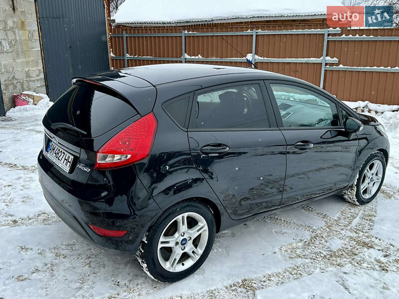 Хетчбек Ford Fiesta 2011 в Житомирі