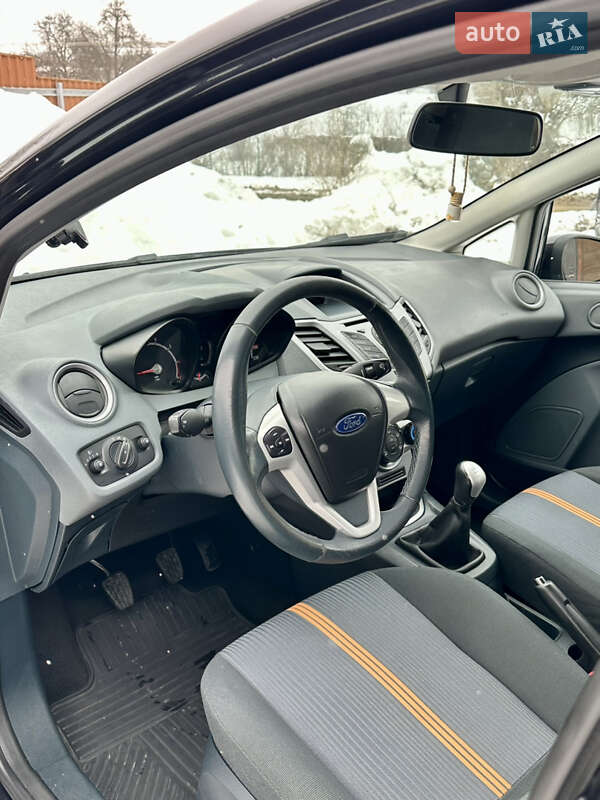 Хетчбек Ford Fiesta 2011 в Житомирі