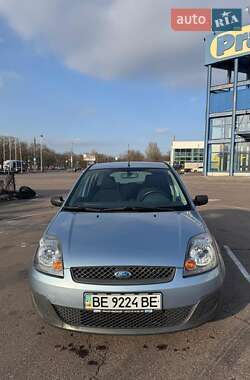 Хэтчбек Ford Fiesta 2006 в Николаеве