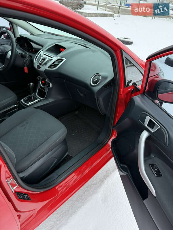 Хетчбек Ford Fiesta 2012 в Києві фото 15 Хетчбек Ford Fiesta 2012 в Києві