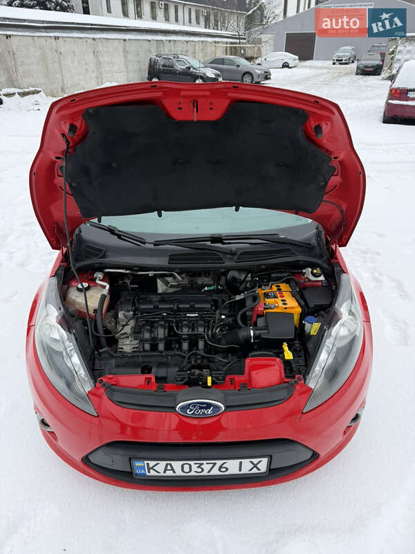 Хетчбек Ford Fiesta 2012 в Києві фото 19 Хетчбек Ford Fiesta 2012 в Києві