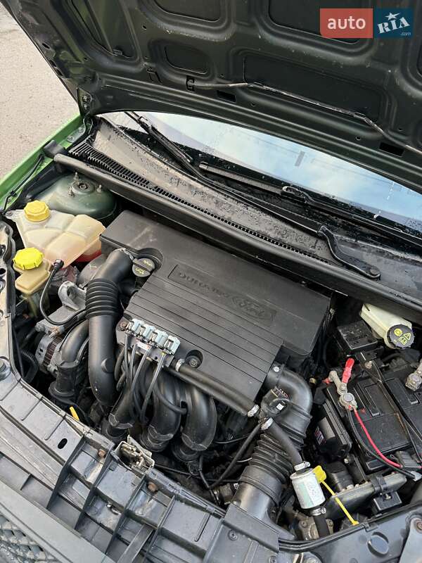 Хэтчбек Ford Fiesta 2006 в Сумах