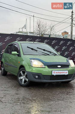 Хэтчбек Ford Fiesta 2006 в Сумах
