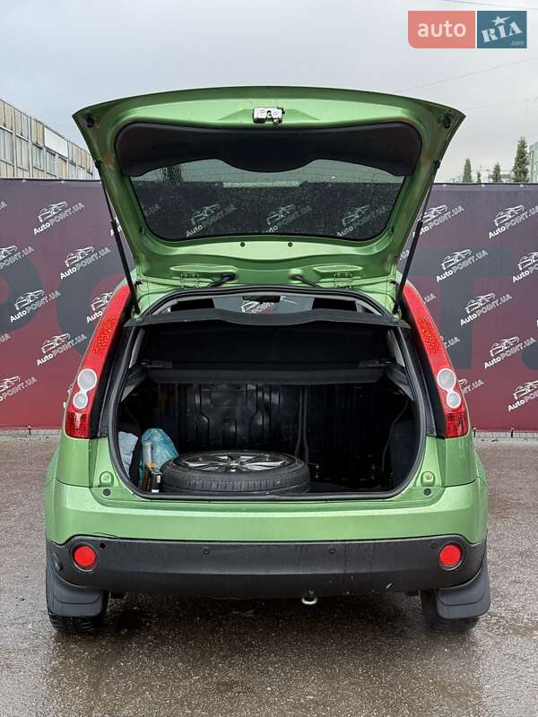 Хэтчбек Ford Fiesta 2006 в Сумах