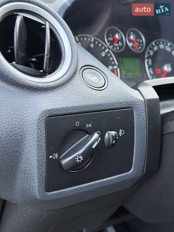 Хэтчбек Ford Fiesta 2006 в Сумах