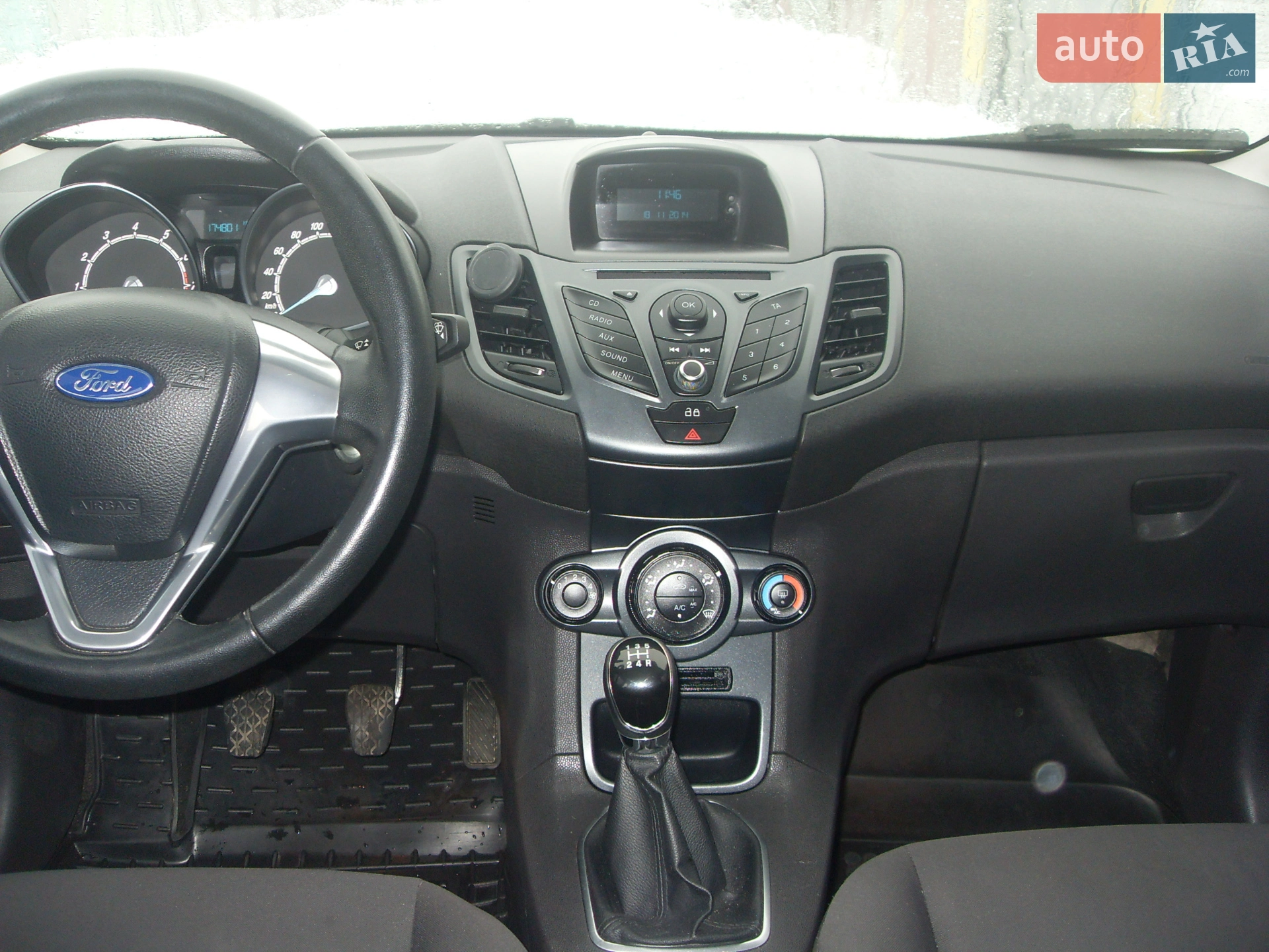 2013 Ford Fiesta - мініатюра 11