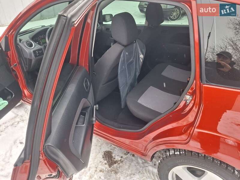 Хэтчбек Ford Fiesta 2006 в Кривом Роге