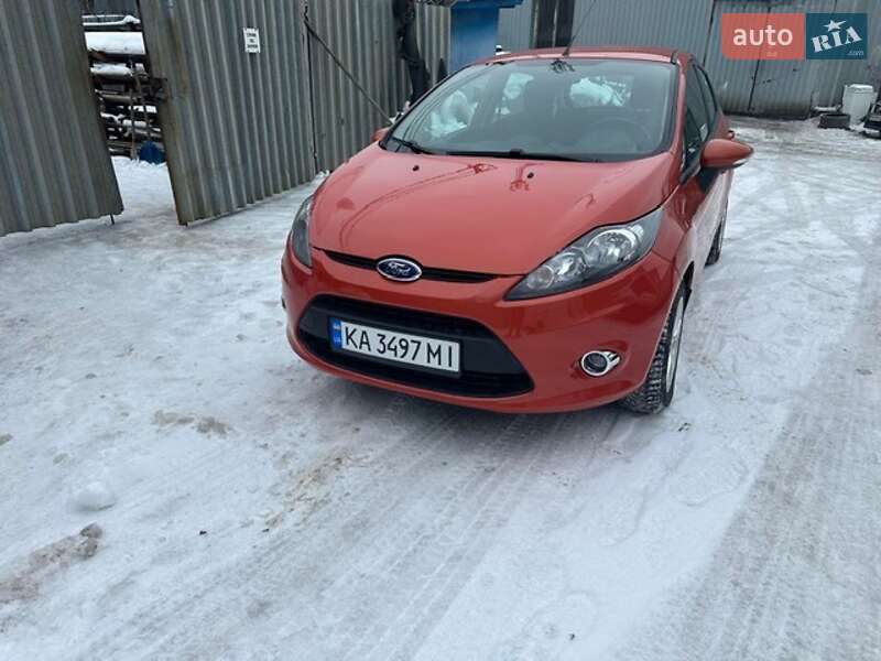 Хэтчбек Ford Fiesta 2011 в Киеве фото 6 Хэтчбек Ford Fiesta 2011 в Киеве