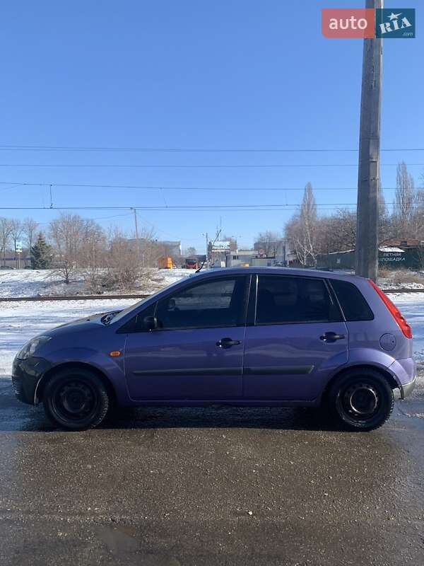 Хэтчбек Ford Fiesta 2006 в Харькове