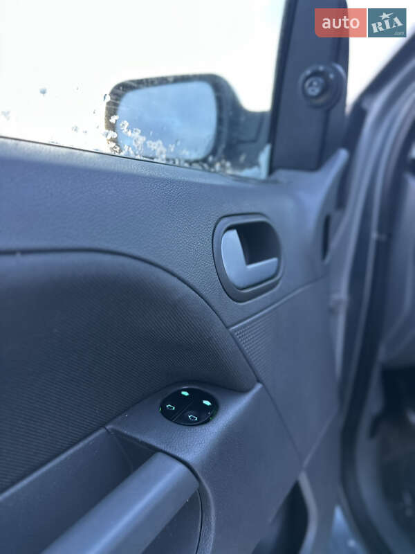 Хетчбек Ford Fiesta 2002 в Одесі