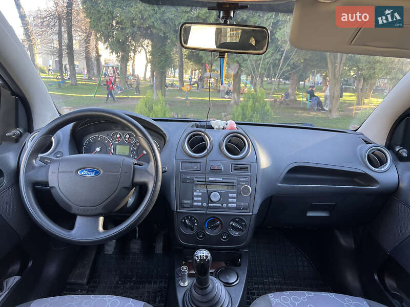 Хетчбек Ford Fiesta 2007 в Львові